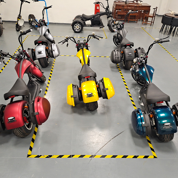More color of M1 Citycoco with saddle bag Sunwheel MANGOSTEEN Chopper Scooter
